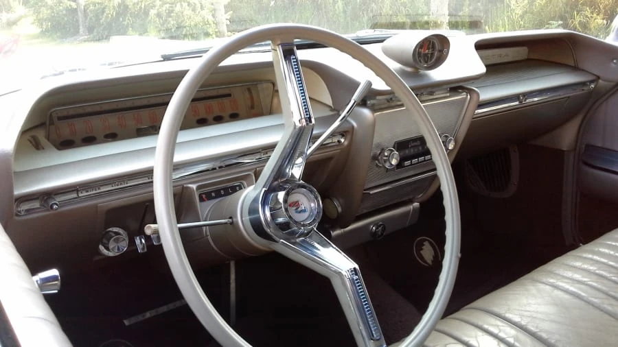 1961 Buick Electra - Image 2 of 2