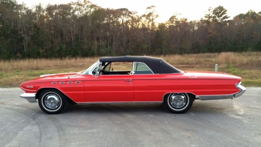 1961 Buick Electra - Image 2 of 10