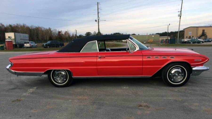 1961 Buick Electra - Image 3 of 10