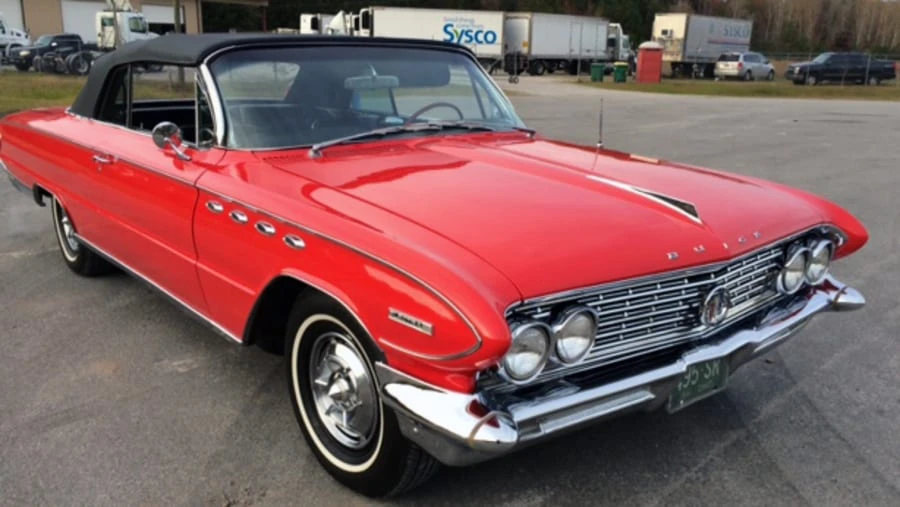 1961 Buick Electra - Image 9 of 10
