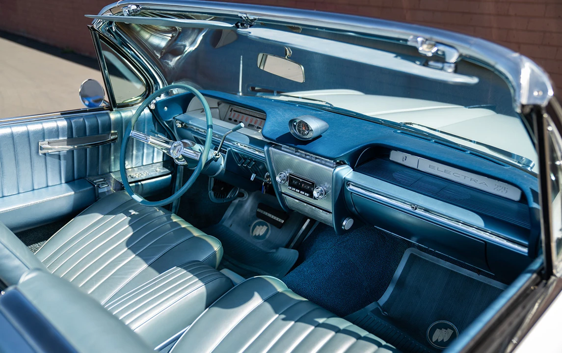 1961 Buick Electra - Image 17 of 31