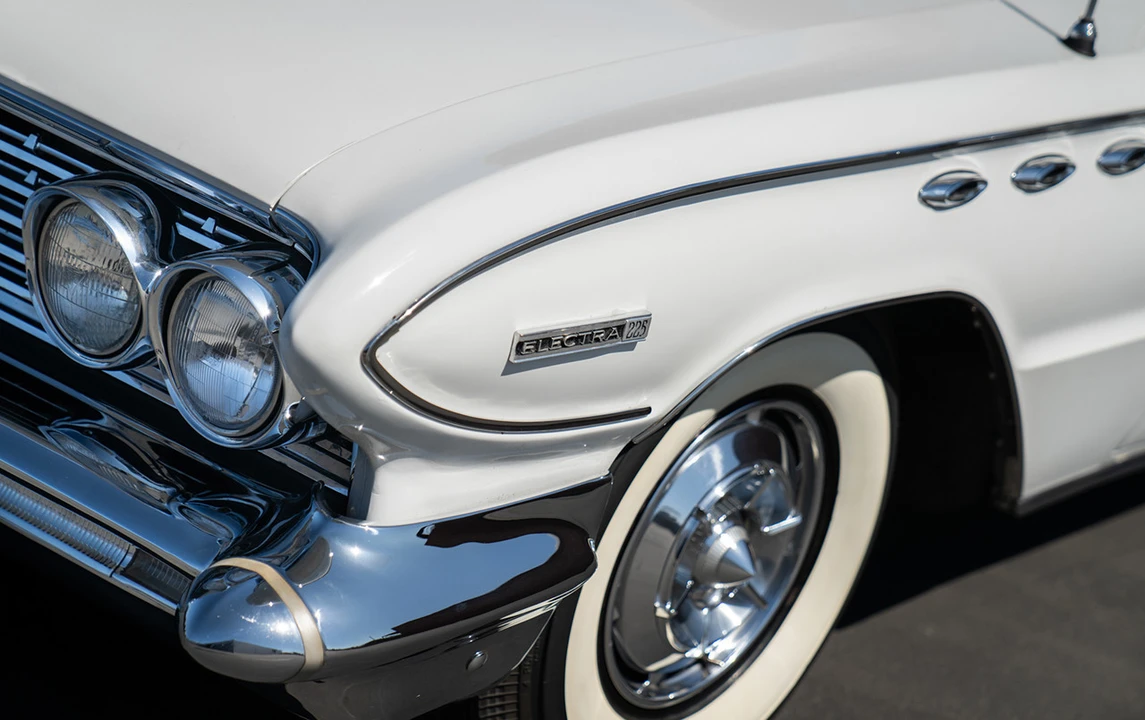 1961 Buick Electra - Image 12 of 31