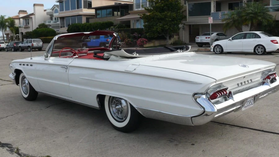 1961 Buick Electra - Image 3 of 12