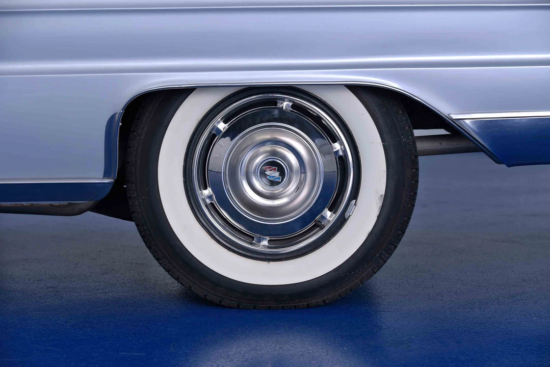 1961 Buick Electra - Image 23 of 31