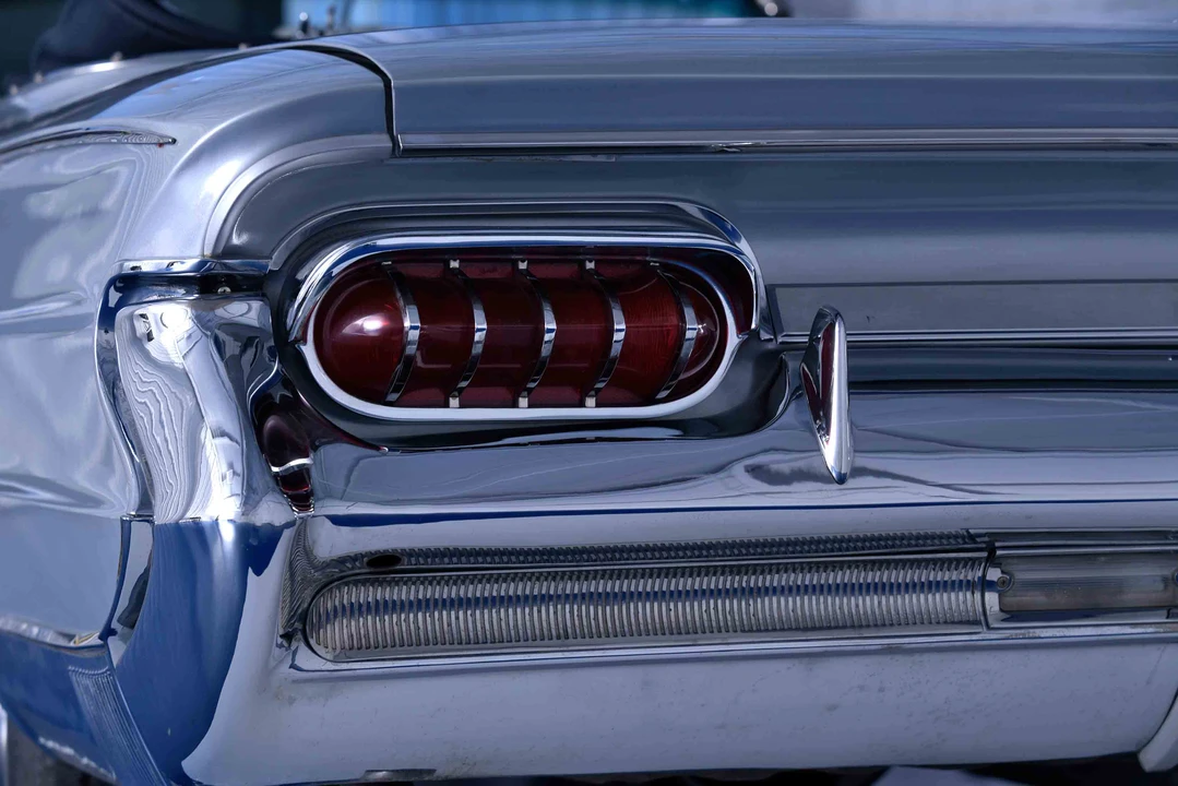 1961 Buick Electra - Image 25 of 31