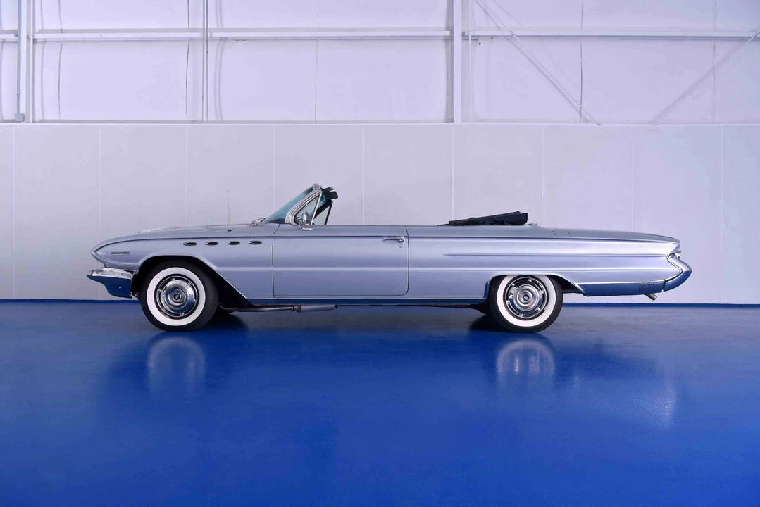 1961 Buick Electra - Image 9 of 31