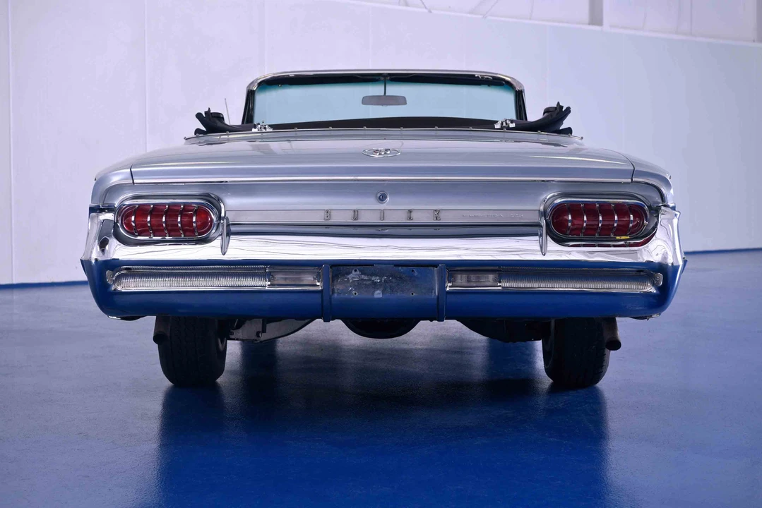 1961 Buick Electra - Image 4 of 31