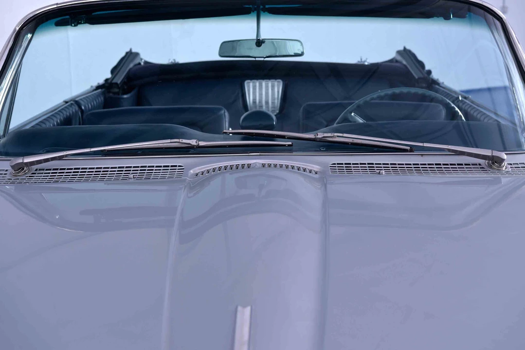 1961 Buick Electra - Image 17 of 31