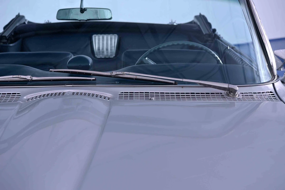 1961 Buick Electra - Image 15 of 31