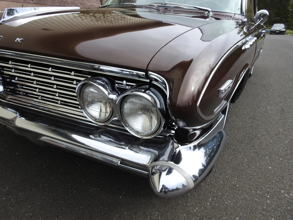 1961 Buick Electra - Image 12 of 31