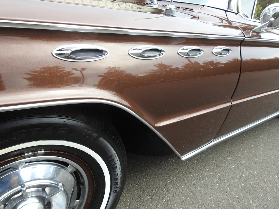 1961 Buick Electra - Image 15 of 31