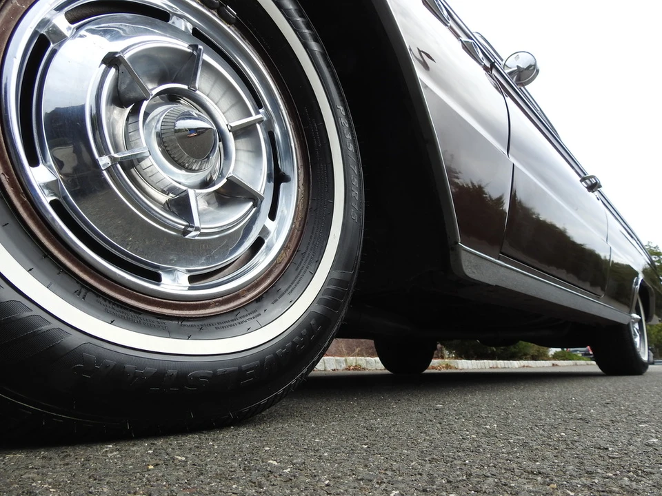1961 Buick Electra - Image 14 of 31