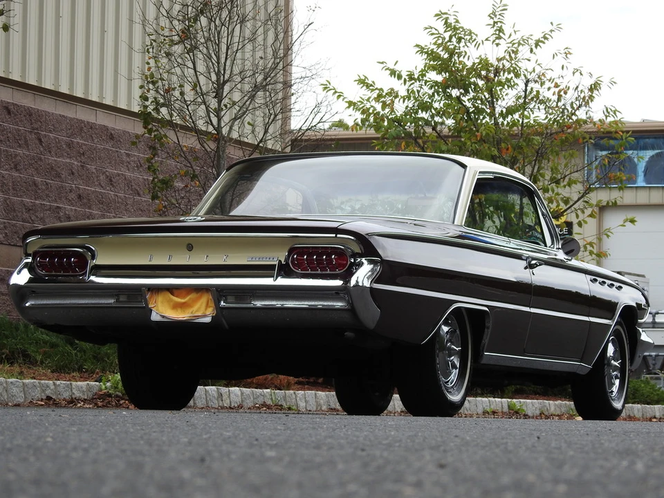 1961 Buick Electra - Image 6 of 31