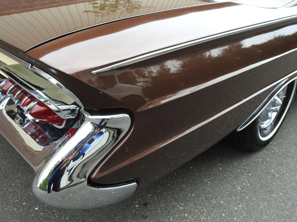 1961 Buick Electra - Image 28 of 31