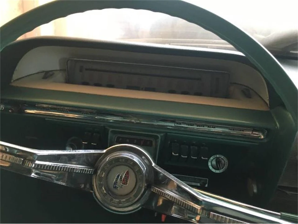 1961 Buick Electra - Image 9 of 11