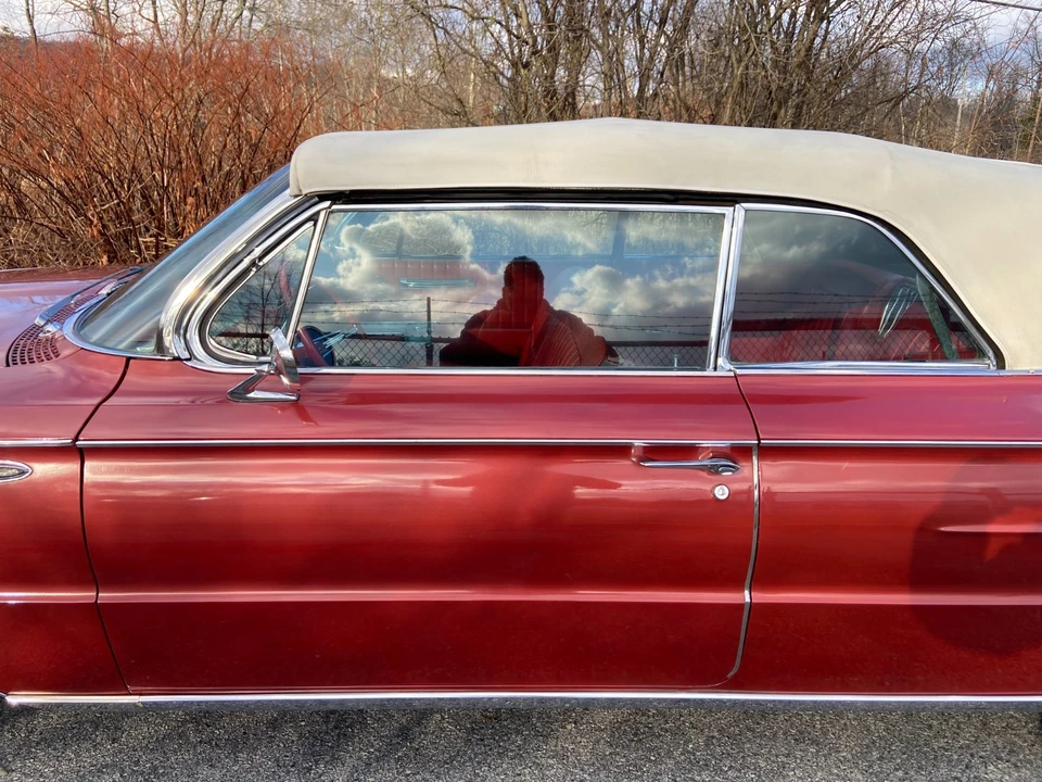 1961 Buick Electra - Image 18 of 21