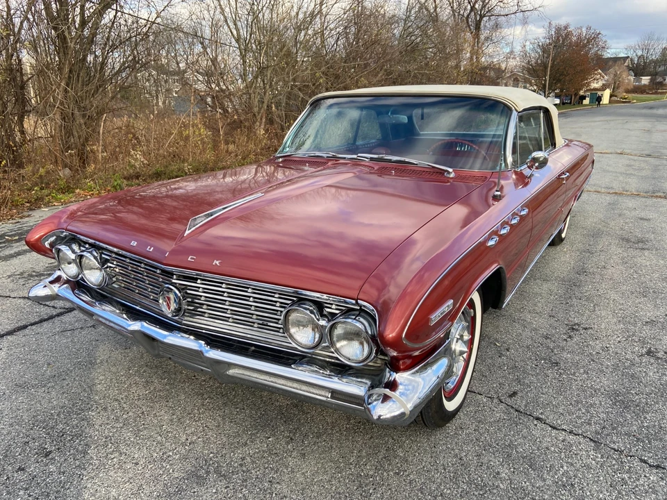 1961 Buick Electra - Image 2 of 21