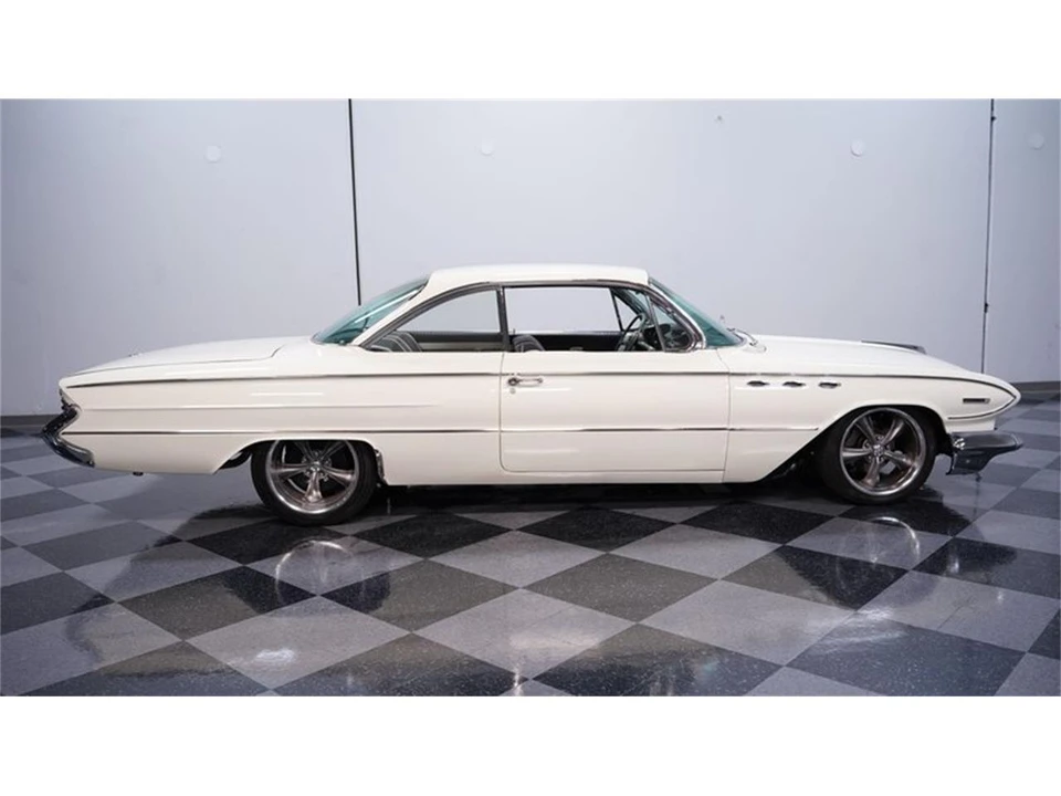 1961 Buick Invicta - Image 11 of 31