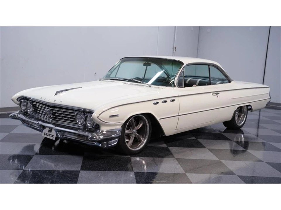 1961 Buick Invicta - Image 5 of 31