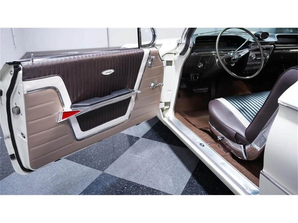1961 Buick Invicta - Image 27 of 31