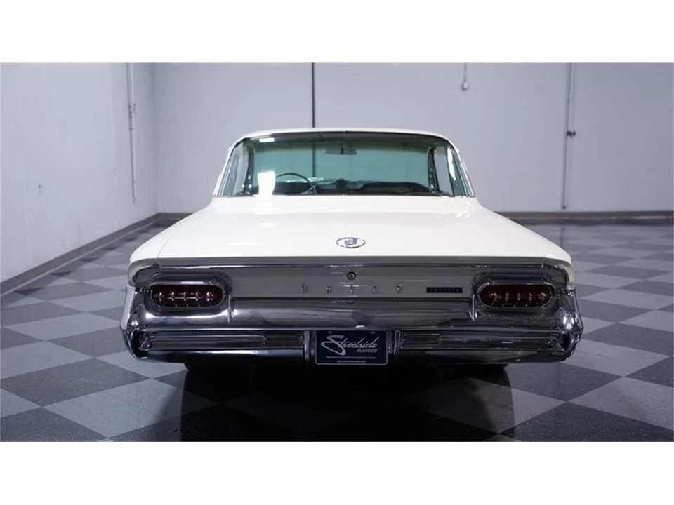 1961 Buick Invicta - Image 8 of 31