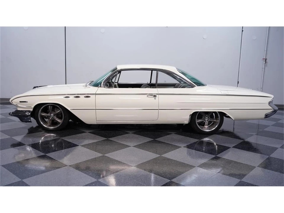 1961 Buick Invicta - Image 2 of 31