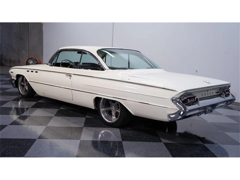 1961 Buick Invicta - Image 6 of 31