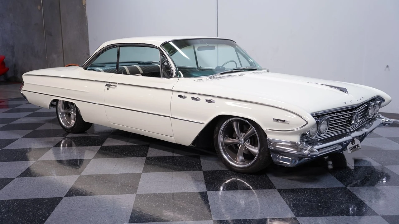 1961 Buick Invicta - Image 12 of 12