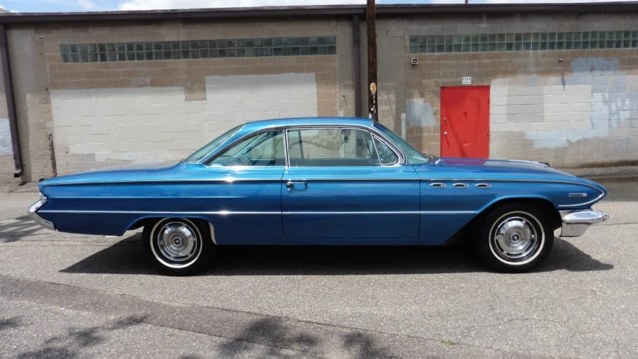 1961 Buick Invicta - Image 2 of 12