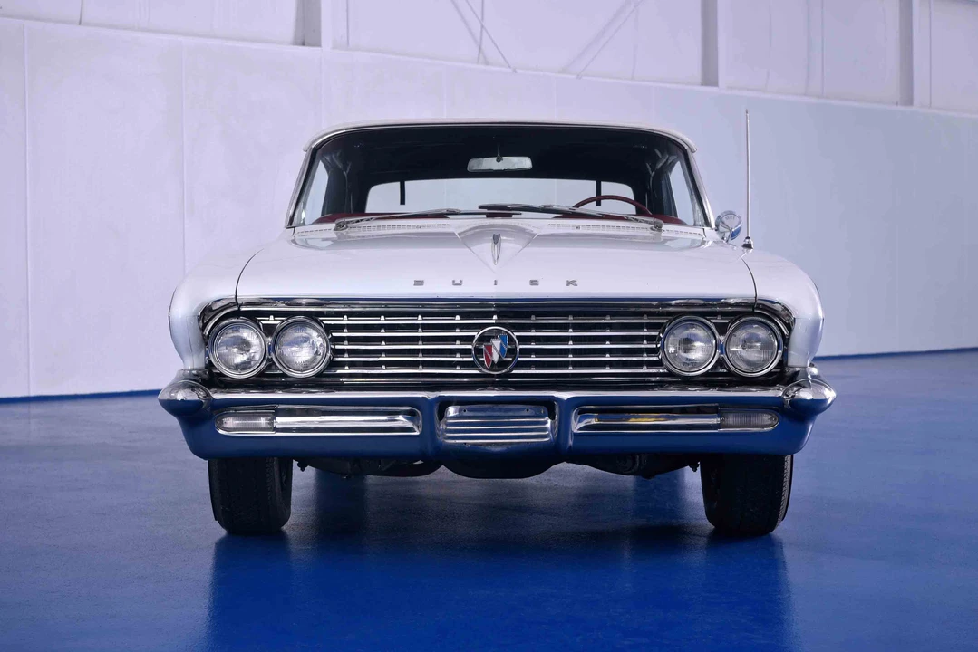 1961 Buick Invicta - Image 2 of 31