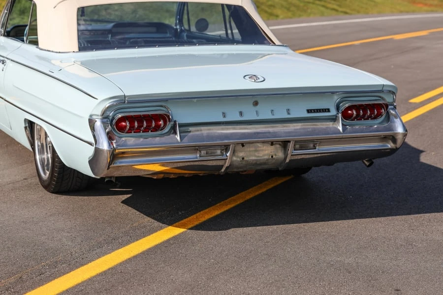 1961 Buick Invicta - Image 26 of 31