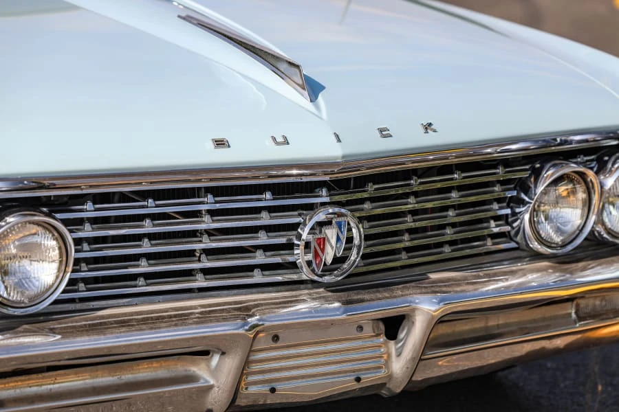 1961 Buick Invicta - Image 16 of 31
