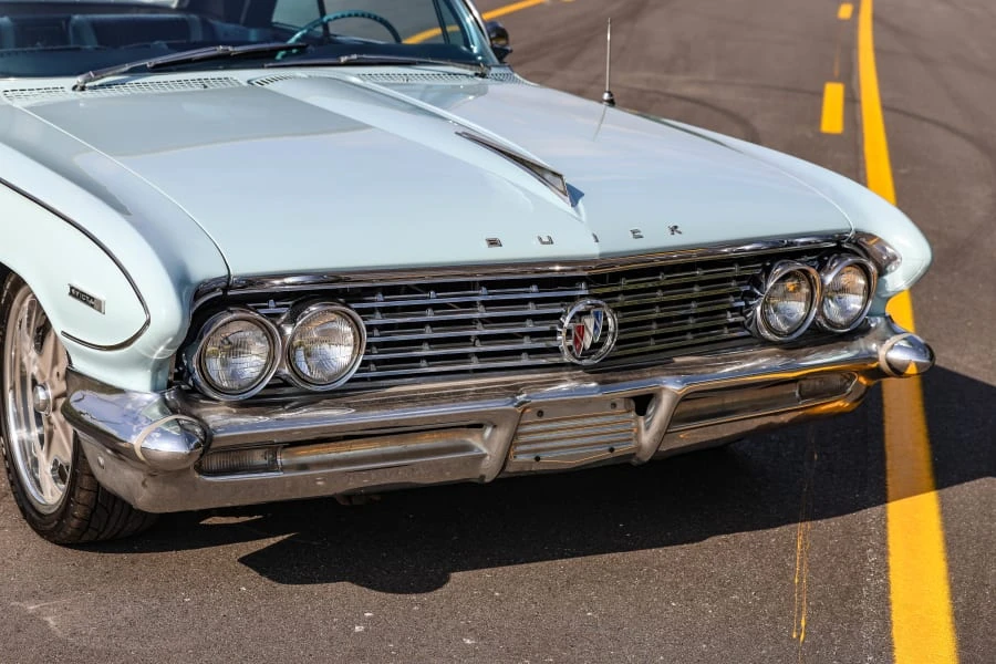 1961 Buick Invicta - Image 23 of 31