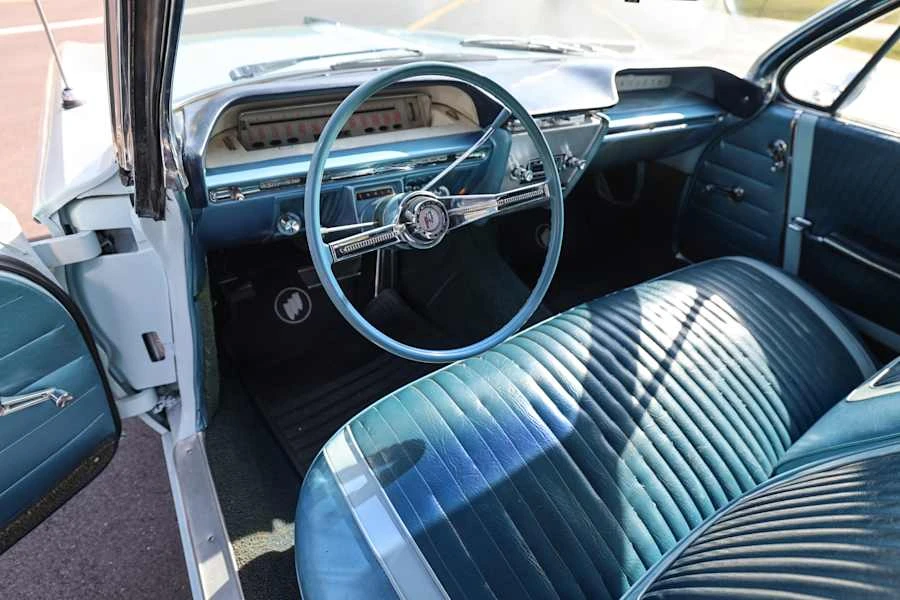 1961 Buick Invicta - Image 29 of 31