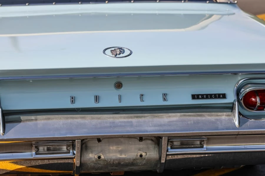 1961 Buick Invicta - Image 14 of 31