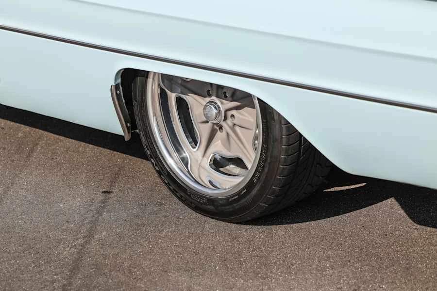 1961 Buick Invicta - Image 24 of 31