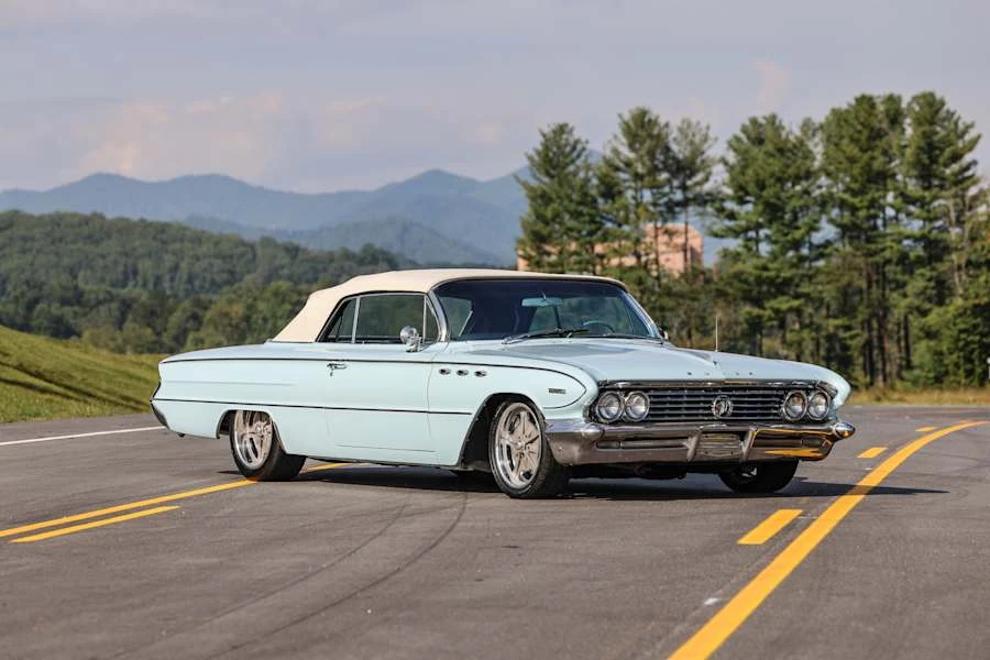 1961 Buick Invicta - Image 6 of 31