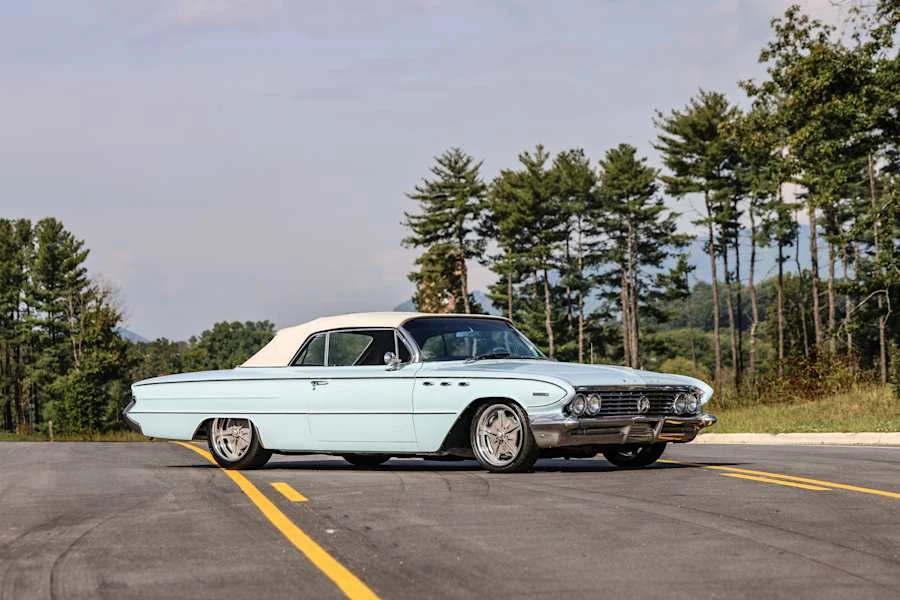 1961 Buick Invicta - Image 5 of 31