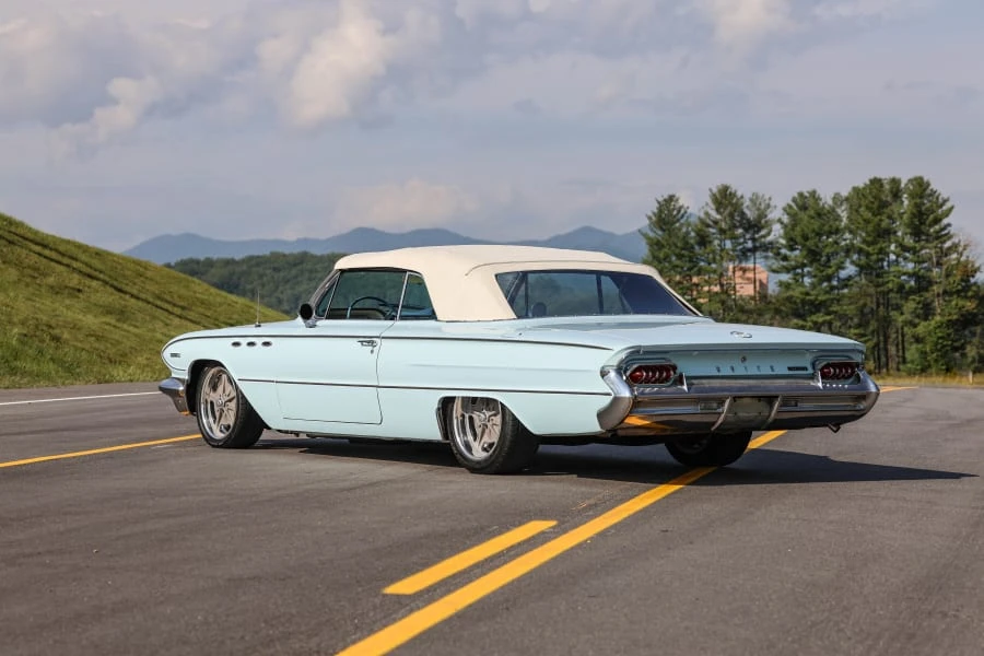 1961 Buick Invicta - Image 7 of 31