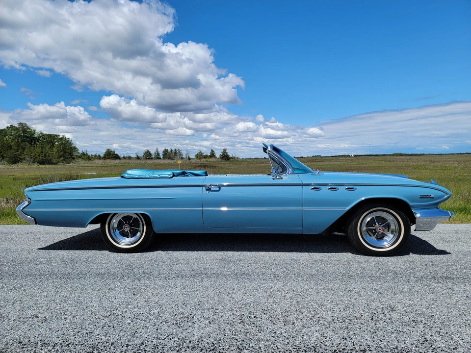 1961 Buick Invicta - Image 3 of 31