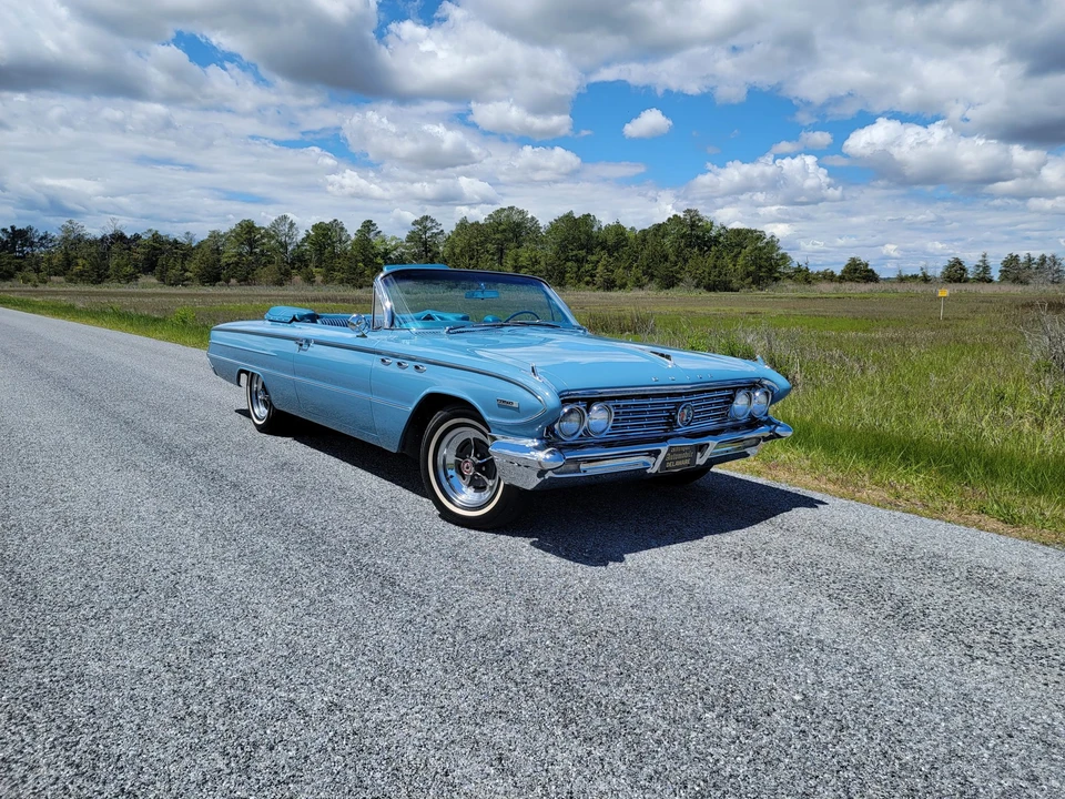1961 Buick Invicta - Image 5 of 31