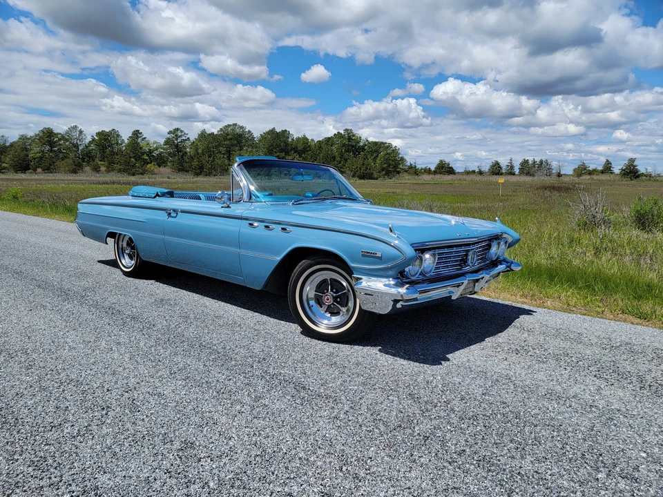1961 Buick Invicta - Image 4 of 31