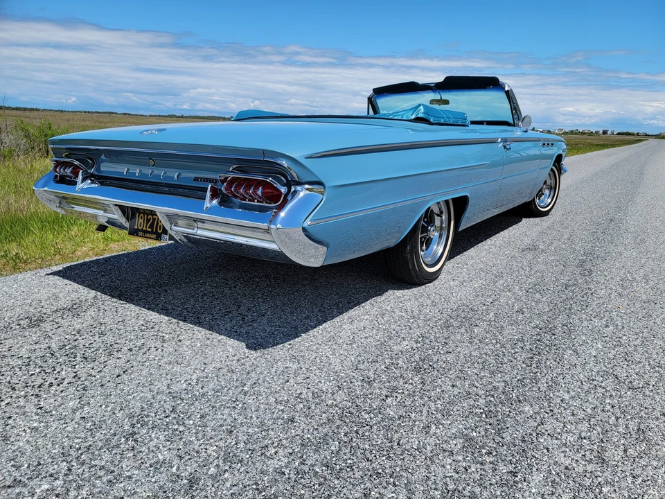 1961 Buick Invicta - Image 24 of 31