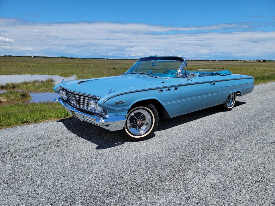1961 Buick Invicta - Image 12 of 31