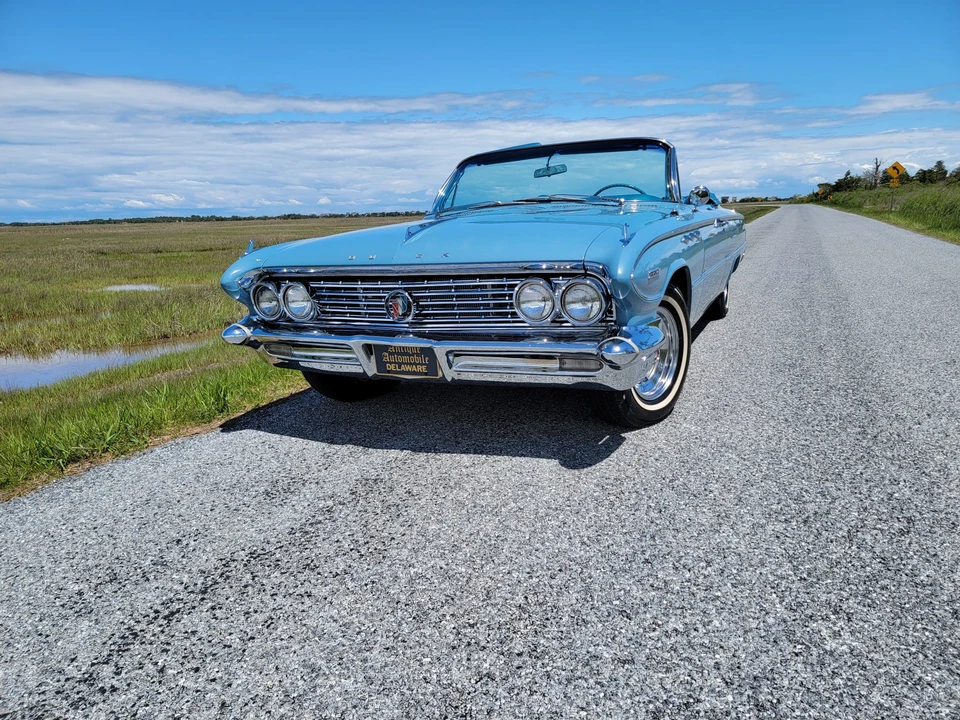 1961 Buick Invicta - Image 8 of 31