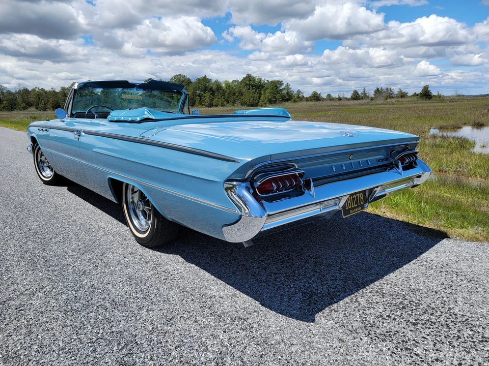 1961 Buick Invicta - Image 18 of 31