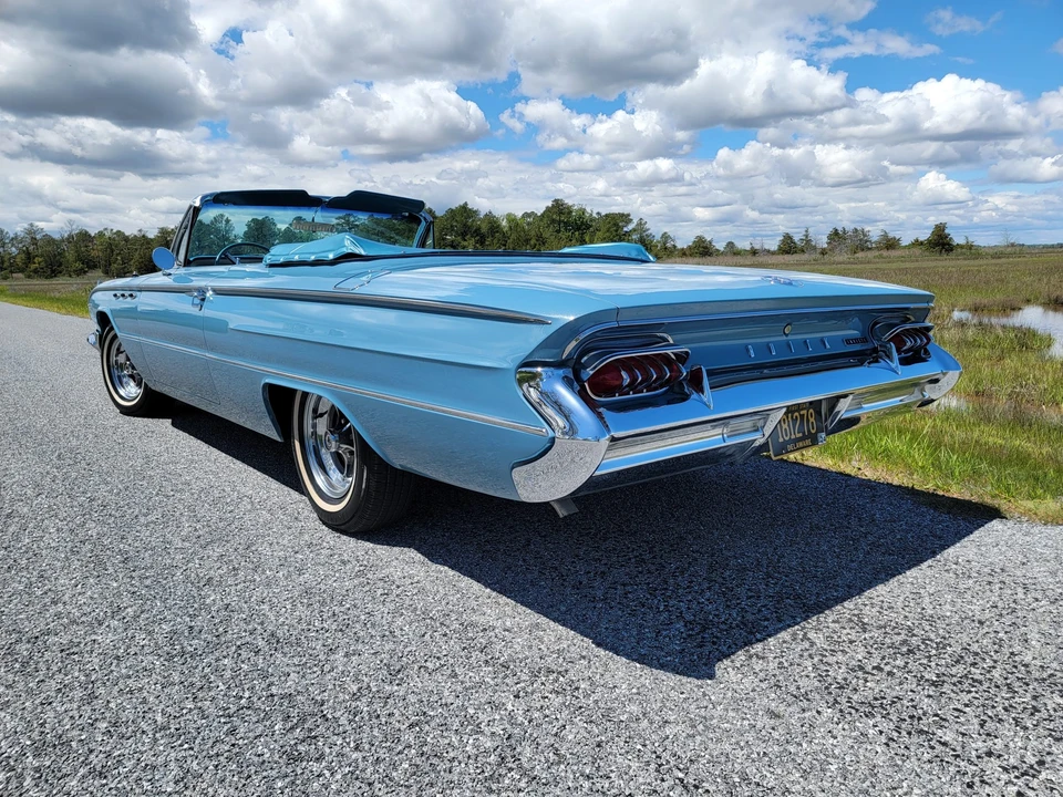 1961 Buick Invicta - Image 19 of 31