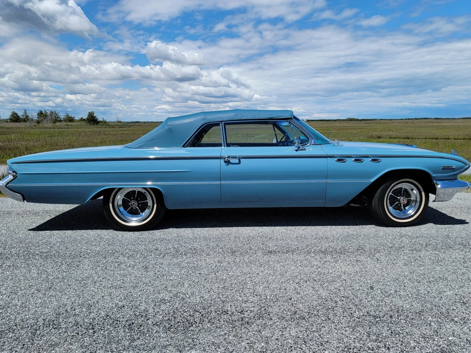 1961 Buick Invicta - Image 30 of 31