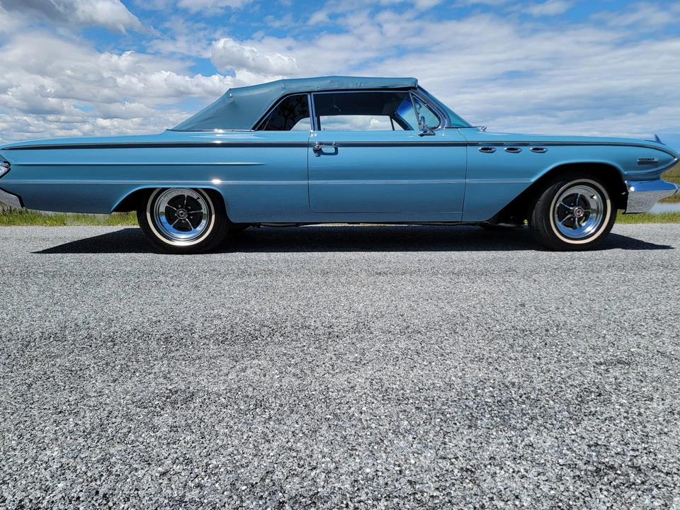 1961 Buick Invicta - Image 29 of 31