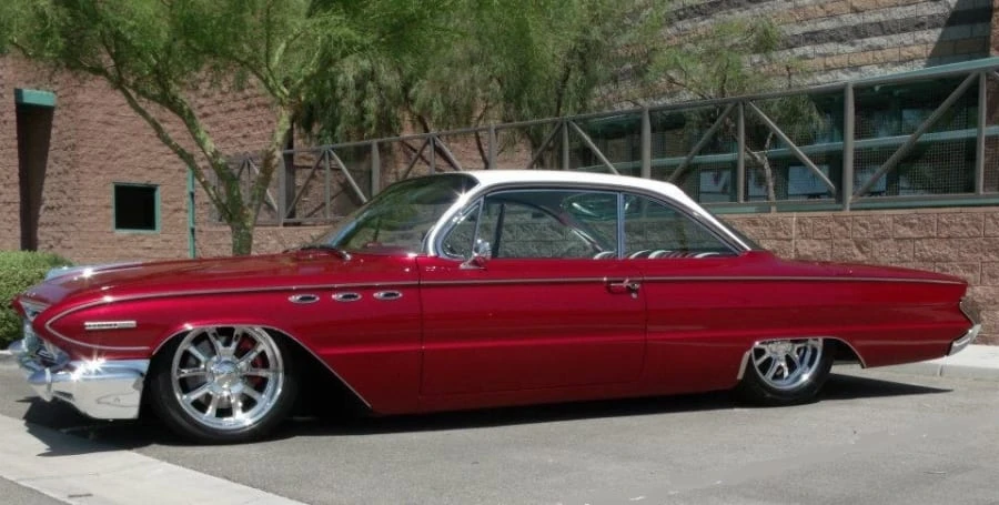 1961 Buick Invicta - Image 11 of 12